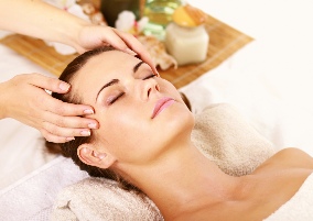 Reiki delivered to the head of a client